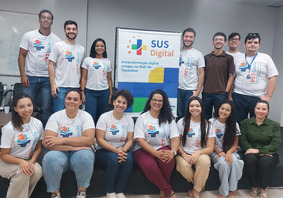 Equipe do Grupo de Trabalho de Educação Permanente e Letramento em Saúde Digital do PET Saúde Digital é a responsável pelo podcast (Foto: Divulgação)